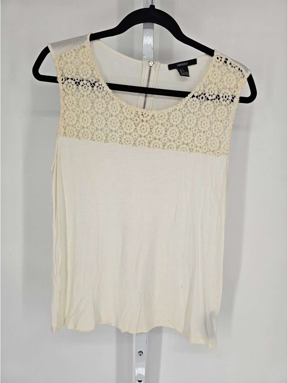 Forever 21 Women's White Floral Crochet Sleeveless Blouse Size L